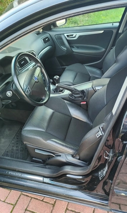 Volvo V70 cena 23900 przebieg: 228400, rok produkcji 2007 z Białystok małe 172